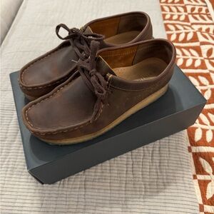 Women’s Clark’s Originals Wallabee Beeswax Jaune Miel Size 7.5 in GUC